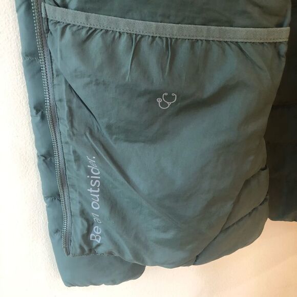 Figs On Shift Packable Puffer Jacket NWOT - Picture 7 of 7